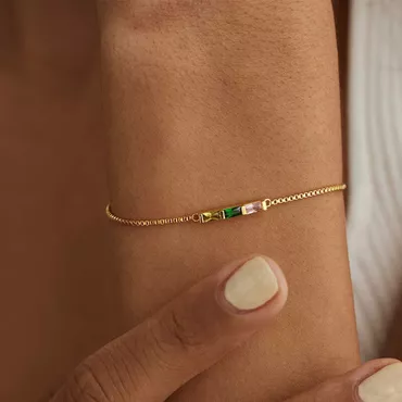 Personalized Birthstone Bracelet Makes Chic A Great Gift For Mother's Day
