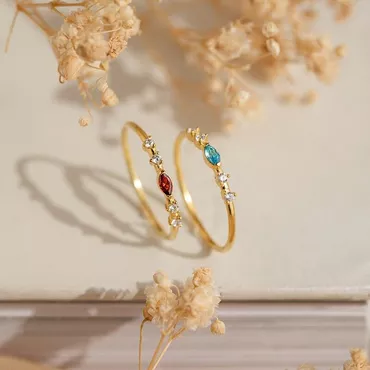 Personalized Birthstone Ring With Chic Diamonds Precious Gift For Girlfriend